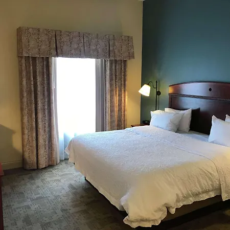 Hampton Inn & Suites Bloomington-Normal