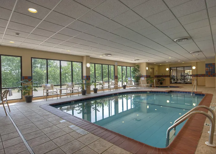 Hampton & Bloomington-normal Hotel