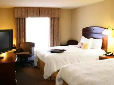 Hotel Hampton & Bloomington-normal 3*
